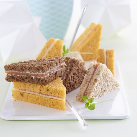 Mini-club sandwiches apéritifs - Plateau de 60Vendu par 2 - Auchan traiteur