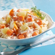 Salade Alaska, duo ananas et carottes au surimi