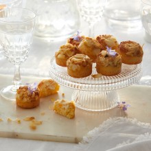 Mini-muffins au fromage de chèvre, miel et amandes