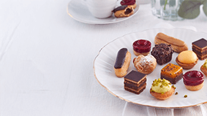 Petits fours émotions 59 pièces 34€99